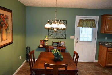 1098 Indian Springs Cir, Manchester, TN 37355 - photo 5