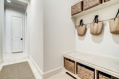 8710 Cedardale Dr, Houston, TX 77055 - photo 5