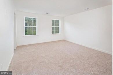 297 Buckeye Cir, La Plata, MD 20646 - photo 5