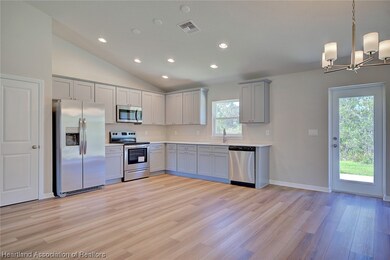 5563 Castania Dr, Sebring, FL 33872 - photo 5