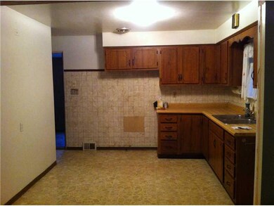 1243 Midland Ave, Midland, PA 15059 - photo 3