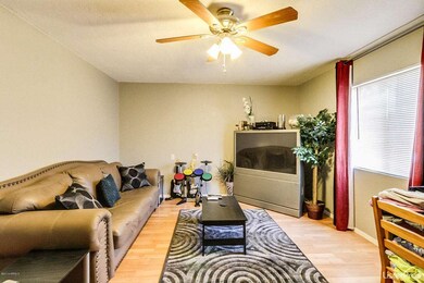 Living/dining area