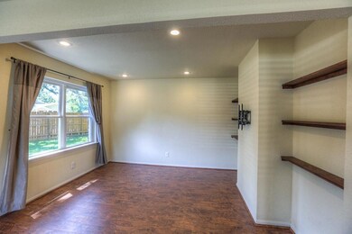 2303 Hialeah Dr, Houston, TX 77018 - photo 4