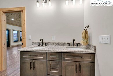 321 Shady Oak Ln, West Jefferson, NC 28694 - photo 6