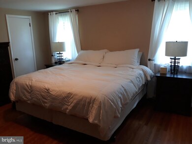 29 Homestead Dr, Warminster, PA 18974 - photo 4