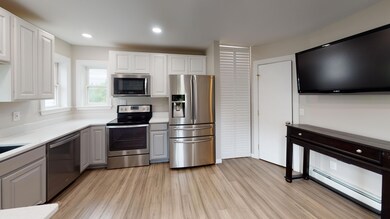 359-Foster-Rd-Auburn-Maine-04210-Kitchen