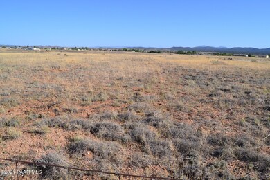 1825 W Big Sky Ranch Rd, Paulden, AZ 86334 - photo 2