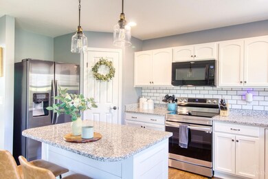 8965 Bluejay View Dr, Cleves, OH 45002 - photo 5