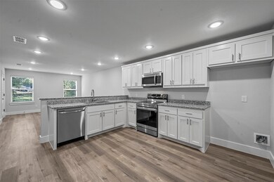 522 E 5th St unit 2, Bonham, TX 75418 - photo 6