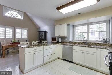 7223 Harbor Ln unit 2-1, Columbia, MD 21045 - photo 7