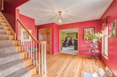 Spacious and welcoming foyer!