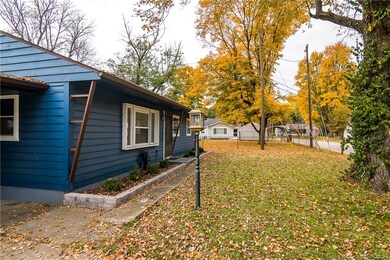 902 Sycamore Dr, Jeffersonville, IN 47130 - photo 6