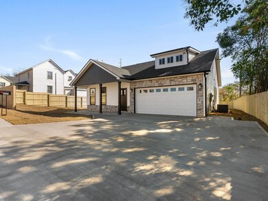 367 College St, Spartanburg, SC 29303 - photo 2