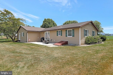 13143 Karper Rd, Mercersburg, PA 17236 - photo 5