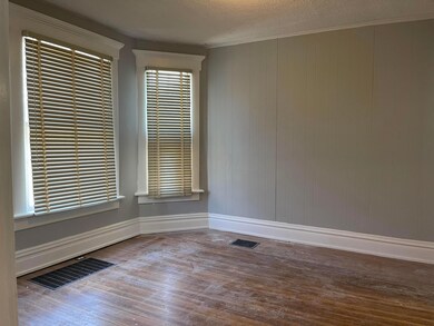 Den/Flex Space