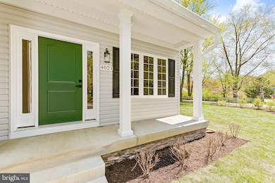 4021 Honeysuckle Dr, Edgewater, MD 21037 - photo 2