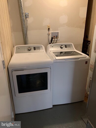 13100 N Point Ln, Laurel, MD 20708 - photo 4