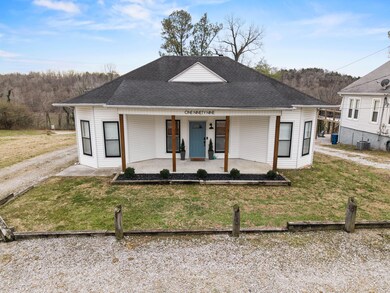 199 Grandview Ave, Burnside, KY 42519 - photo 5