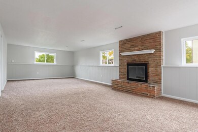 W - Ronson Way-037
