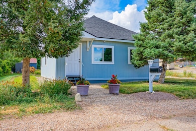 202 Pinon St, Walsenburg, CO 81089 - photo 2