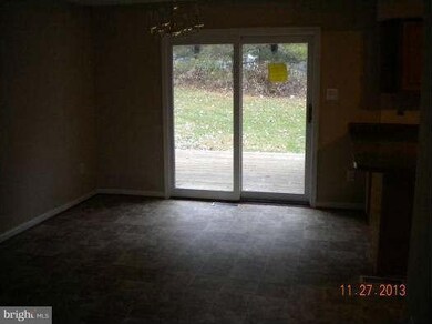 8404 Stonehouse Rd, Frederick, MD 21702 - photo 4