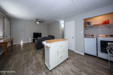 Kitchen-Living Room