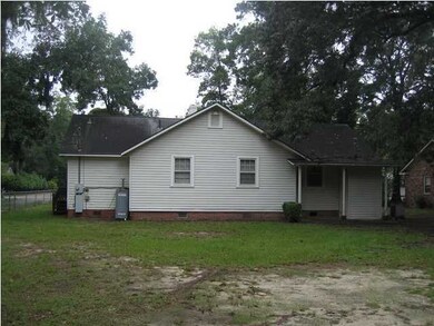 1106 2nd Ave, Kingstree, SC 29556 - photo 3
