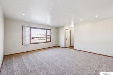 5433 Pioneers Blvd, Lincoln, NE 68506 - photo 4