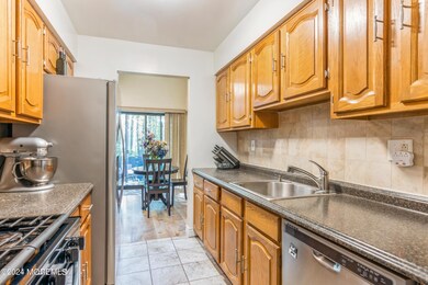 lauries kitchen 3