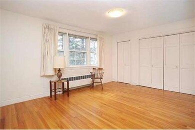 26 Wallis Rd, Chestnut Hill, MA 02467 - photo 4