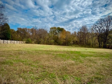 3520 Cook Rd, Memphis, TN 38109 - photo 4