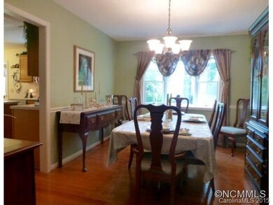 Formal dining room too