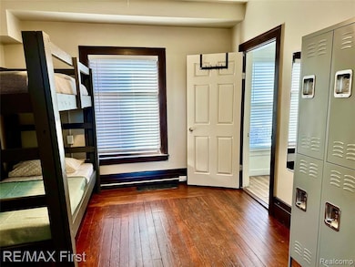 268 Cesar e Chavez Ave, Pontiac, MI 48342 - photo 7