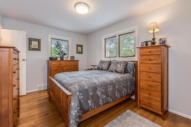 2972 Sheffield Ct, Ann Arbor, MI 48105 - photo 5