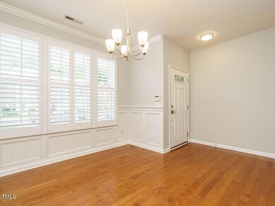 005-1280x960-dining-room