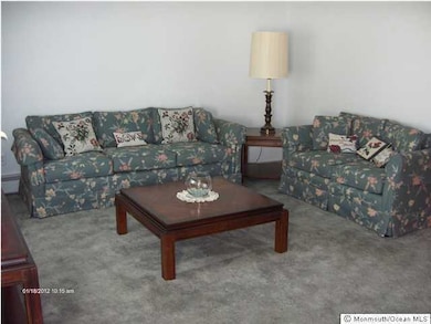 156 Castleton Dr, Toms River, NJ 08757 - photo 3