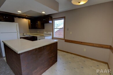 2127 W 2nd St, Davenport, IA 52802 - photo 5