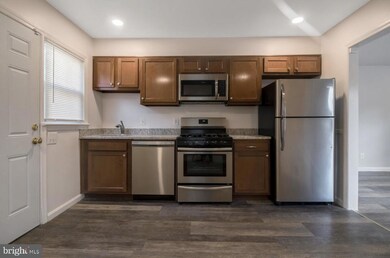 6706 Elmhurst St, District Heights, MD 20747 - photo 2