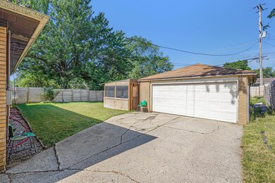 1537 Carlton Ave NE, Grand Rapids, MI 49505 - photo 3