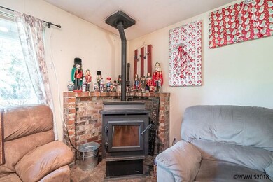 144 Fir St, Gates, OR 97346 - photo 6