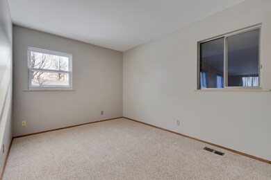 1240 Post Rd, Aurora, IL 60506 - photo 2