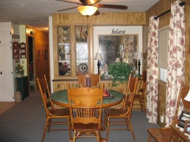 1601 Poso Dr unit 40, Wasco, CA 93280 - photo 3