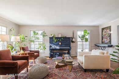 206 Warwick Rd, Lake Forest, IL 60045 - photo 3