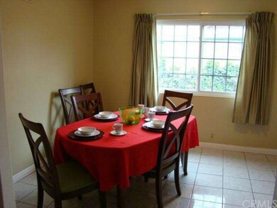 Dinning area is right next to the kitchen. 