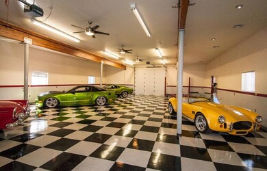 AMAZING 2,400 SQUARE FEET PLUS LOFT