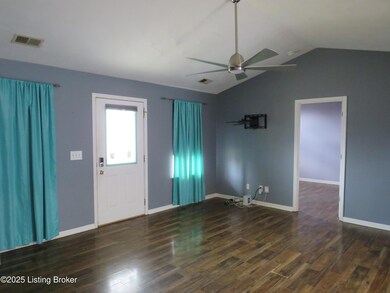 108 Bertram Ct, Bardstown, KY 40004 - photo 4