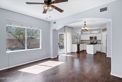 4257 E Orchid Ln-8