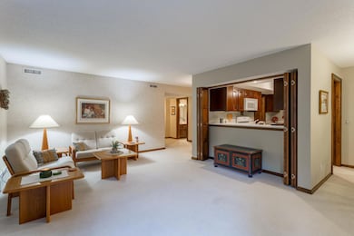 8430 Pennsylvania Rd unit 214, Bloomington, MN 55438 - photo 6