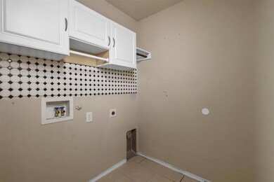 4203 Agate Dr, Granbury, TX 76049 - photo 4