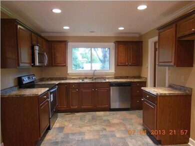 1415 Cloverdale Cir, Hixson, TN 37343 - photo 4